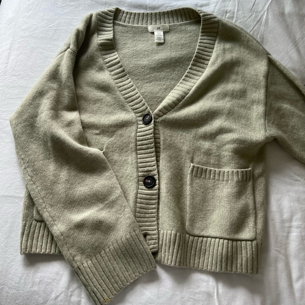 H&M sweater!
